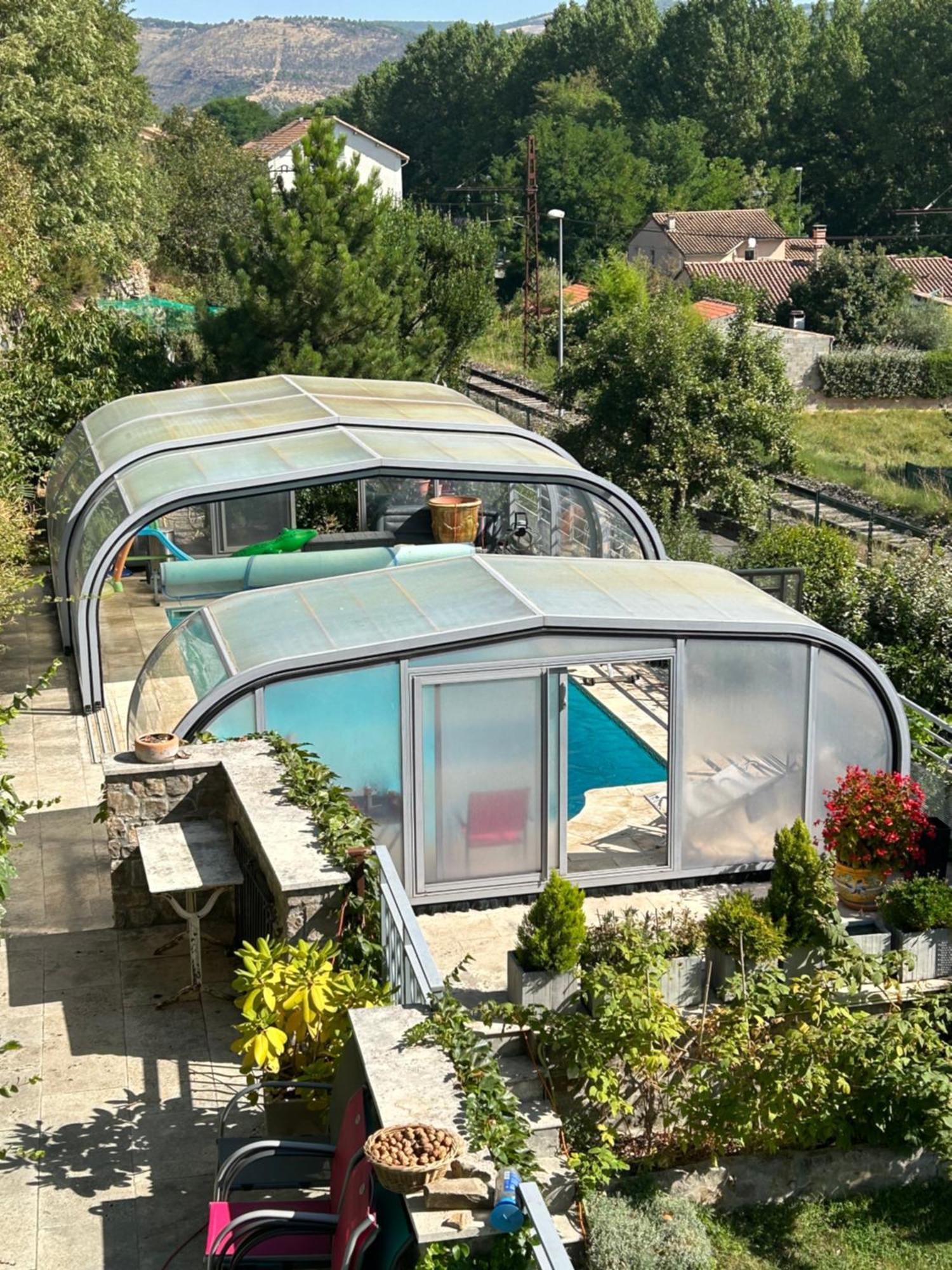 Апартаменты Le Mas De Campels Saint-Georges-de-Luzencon Экстерьер фото